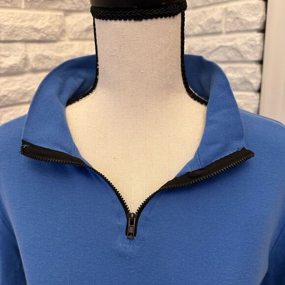 Short Sleeved Crop Top - Picture 4 of 4